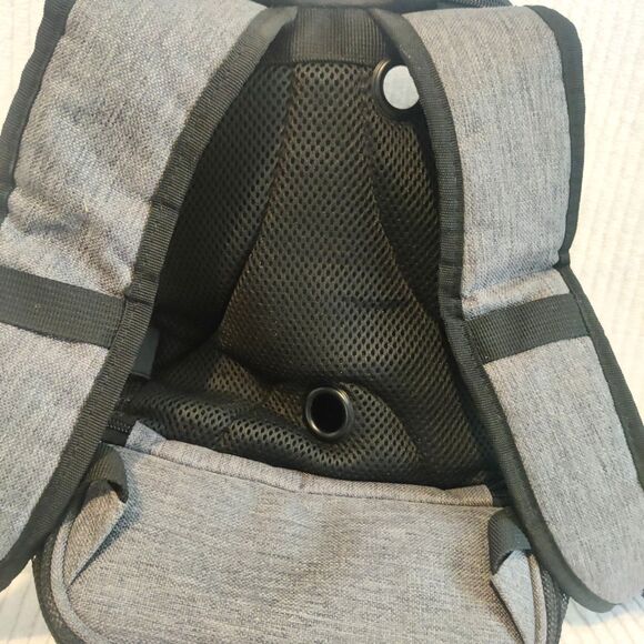 Pet Carrier Backpack Adjustable Shoulders Bag Breathable Mesh with Keychain bag - Picture 10 of 16